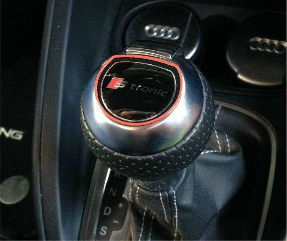 Pogiparts Audi Aluminium Ring rot DSG S1 Optik für Audi A1 (Typ 8X)